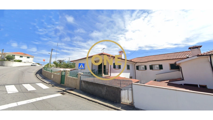 Moradia T5 para Venda em Lousado Foto 3