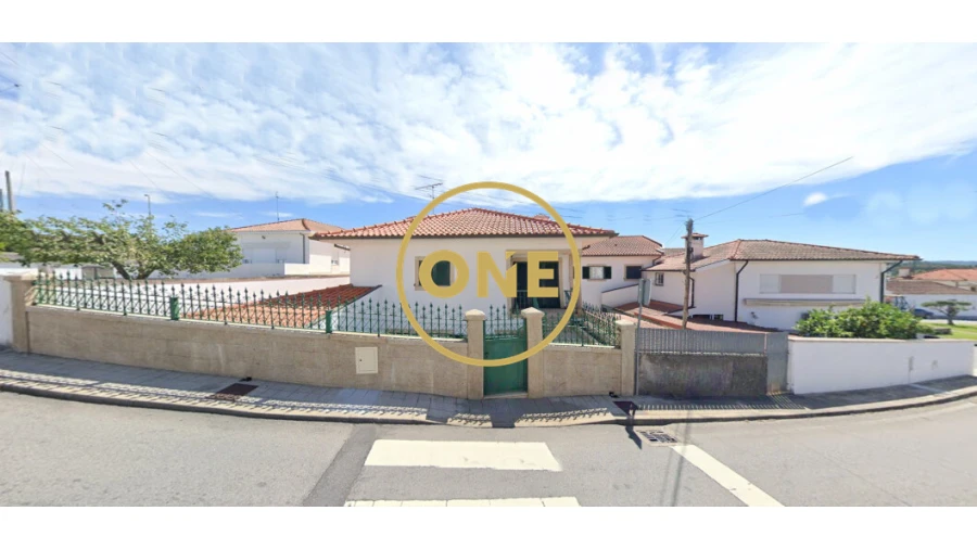 Moradia T5 para Venda em Lousado Foto 5