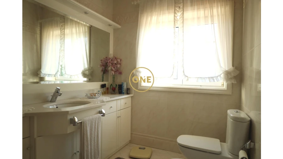 Moradia T5 para Venda em Lousado Foto 12