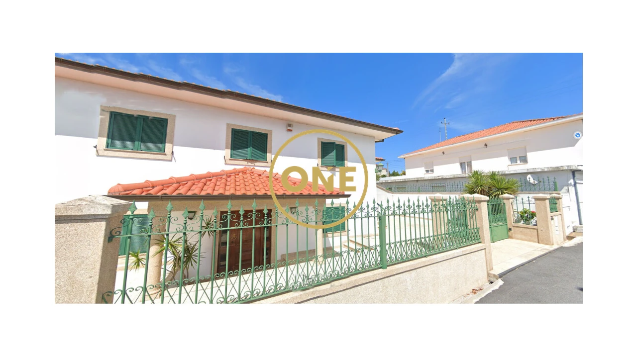 Moradia T5 para Venda em Lousado Foto 4