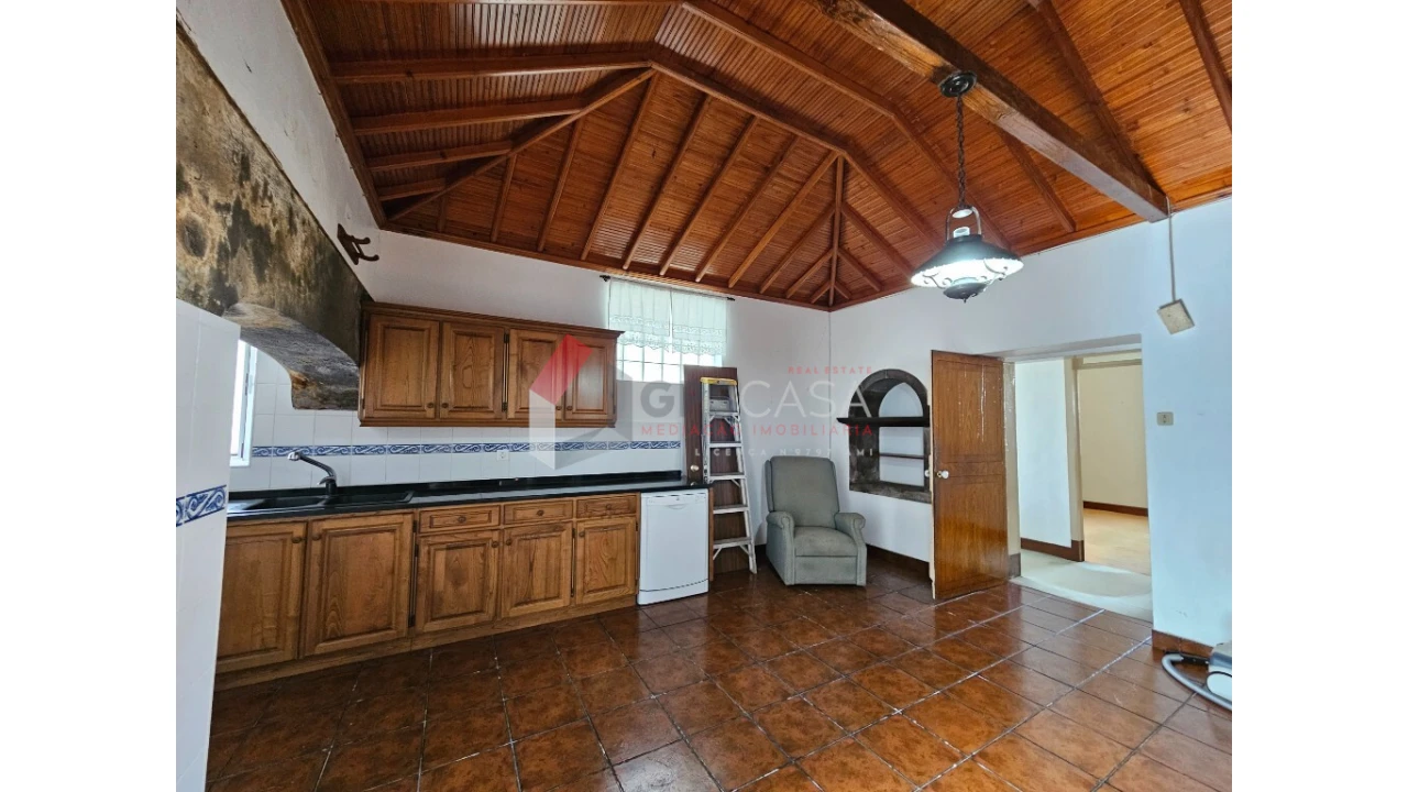 Moradia T4 para Venda em Praia da Vitoria (Santa Cruz) Foto 21