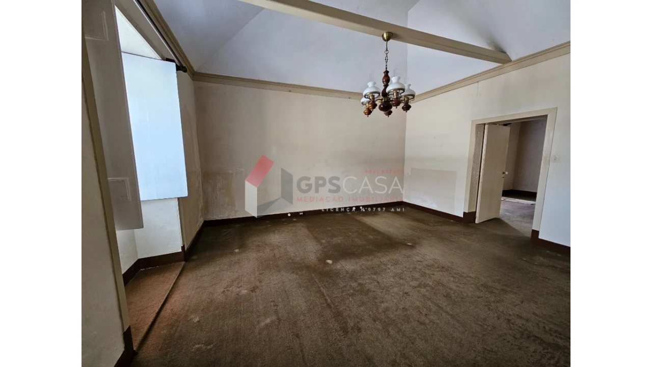 Moradia T4 para Venda em Praia da Vitoria (Santa Cruz) Foto 14