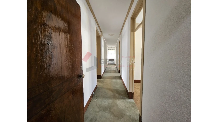 Moradia T4 para Venda em Praia da Vitoria (Santa Cruz) Foto 9