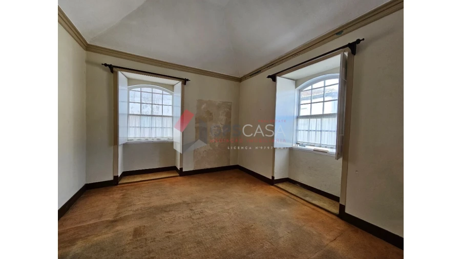 Moradia T4 para Venda em Praia da Vitoria (Santa Cruz) Foto 23