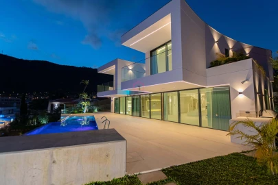 Moradia T4 para Venda em Machico
