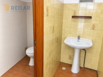 Armazém para Venda em Alverca do Ribatejo e Sobralinho