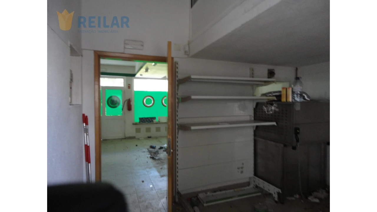 Loja para Venda em Alverca do Ribatejo e Sobralinho Foto 5