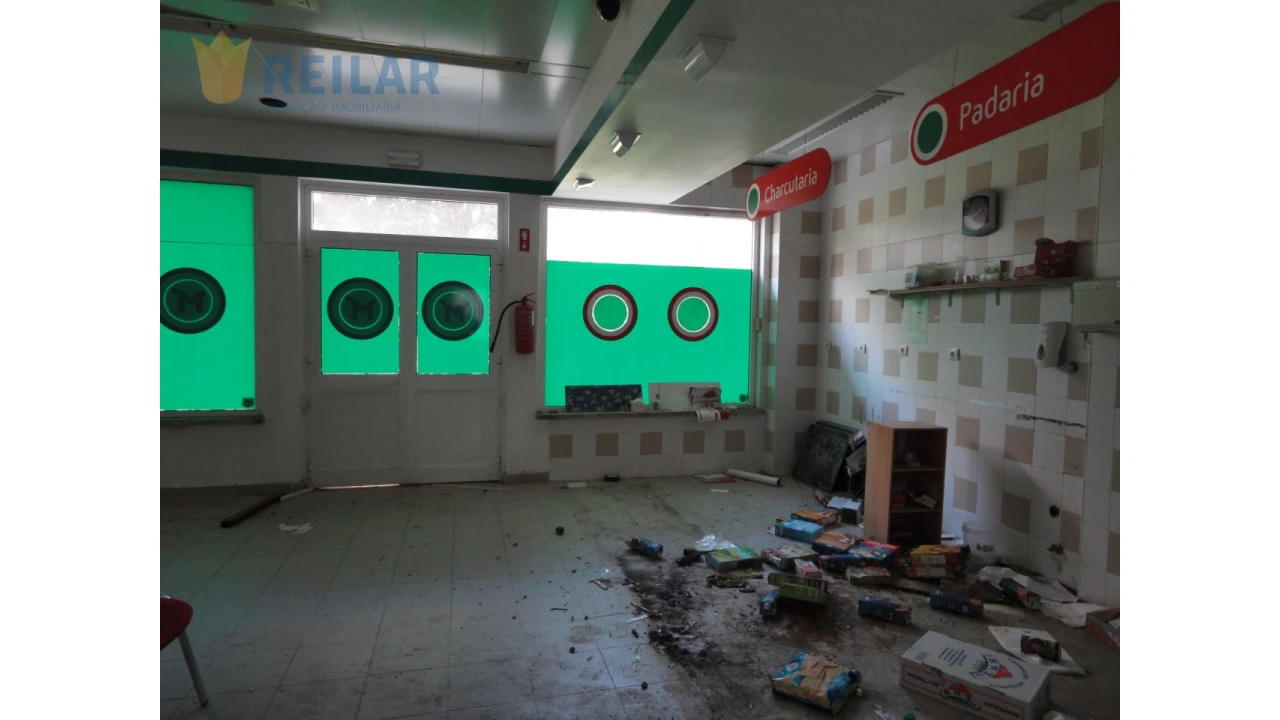 Loja para Venda em Alverca do Ribatejo e Sobralinho Foto 8