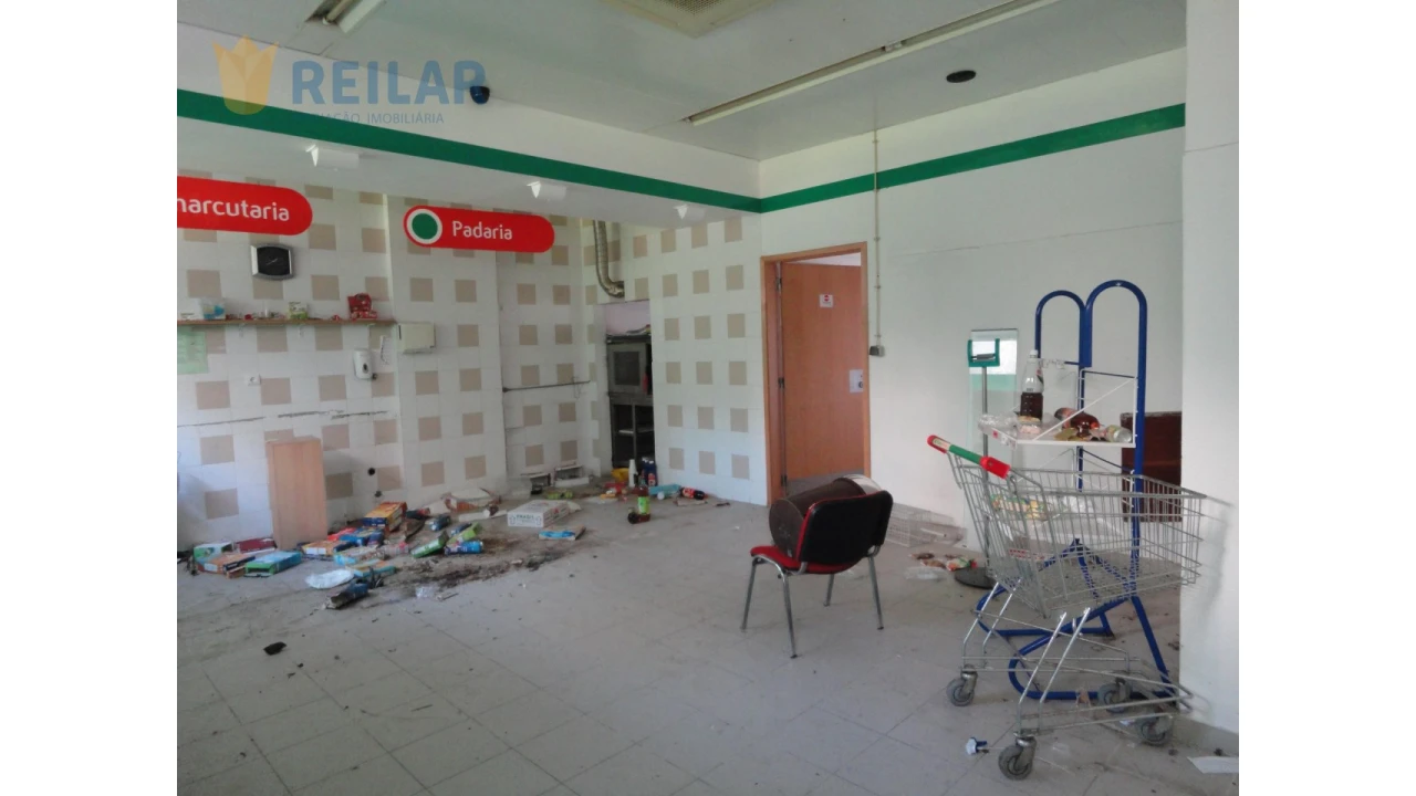 Loja para Venda em Alverca do Ribatejo e Sobralinho Foto 12