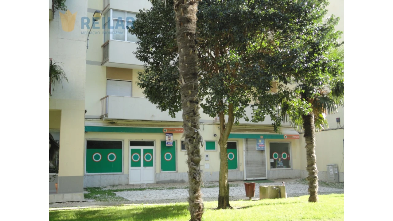 Loja para Venda em Alverca do Ribatejo e Sobralinho Foto 16