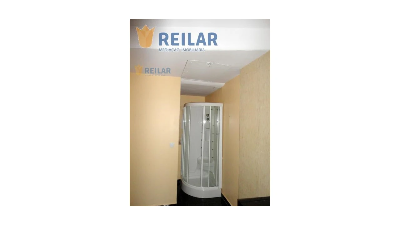 Loja para Venda em Alverca do Ribatejo e Sobralinho Foto 8