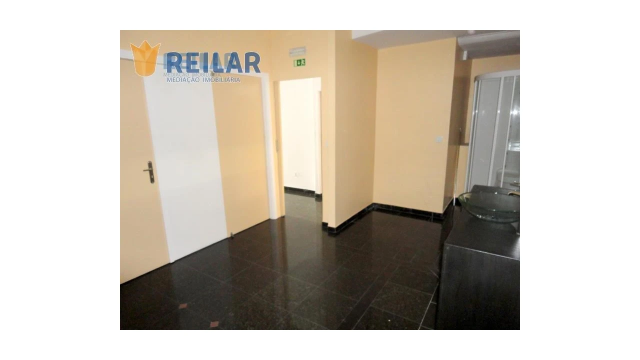 Loja para Venda em Alverca do Ribatejo e Sobralinho Foto 7