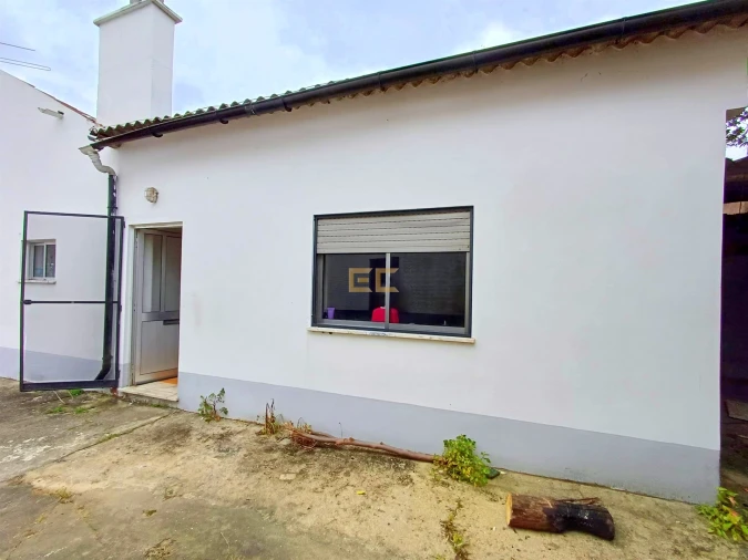 Moradia T2 para Venda em Maiorca Foto 4