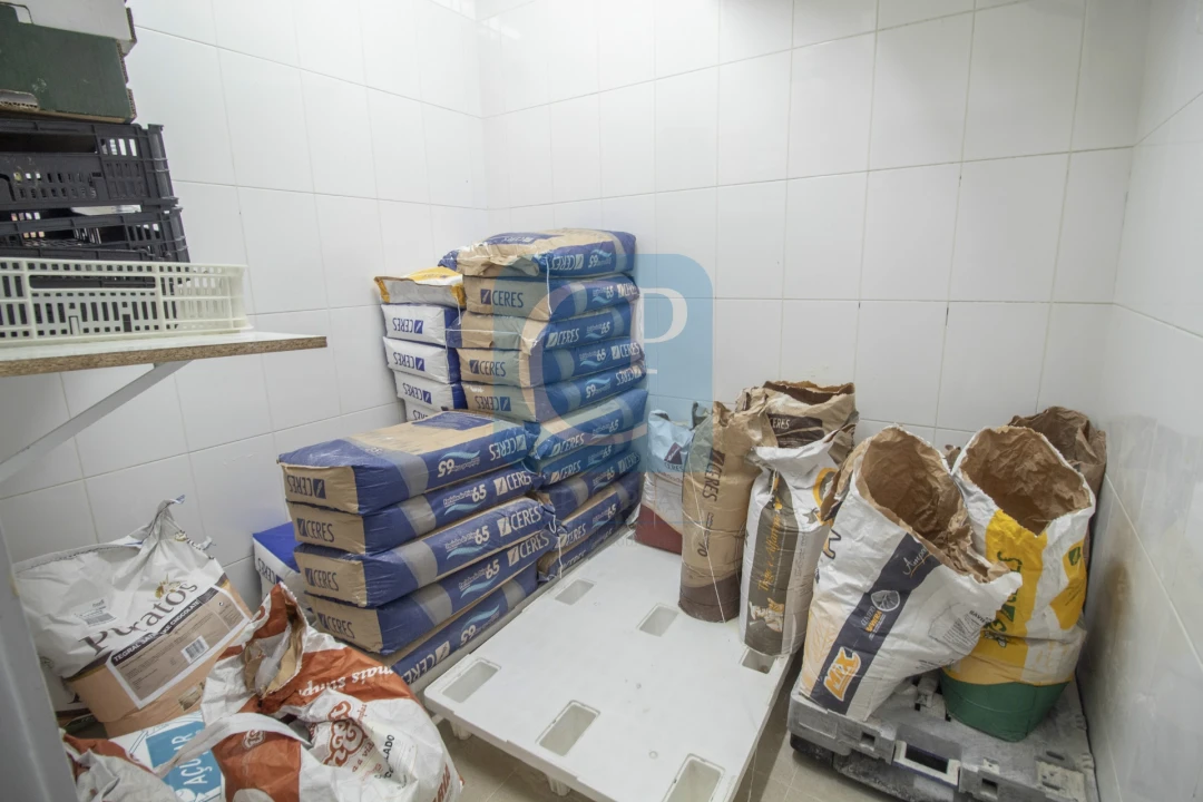 Loja para Trespasse em Matosinhos e Leça da Palmeira Foto 15