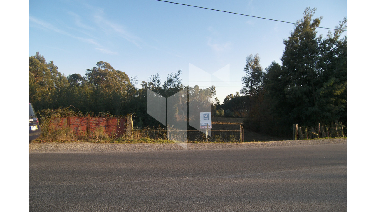 Terreno para Venda em Currelos, Papízios e Sobral Foto 1