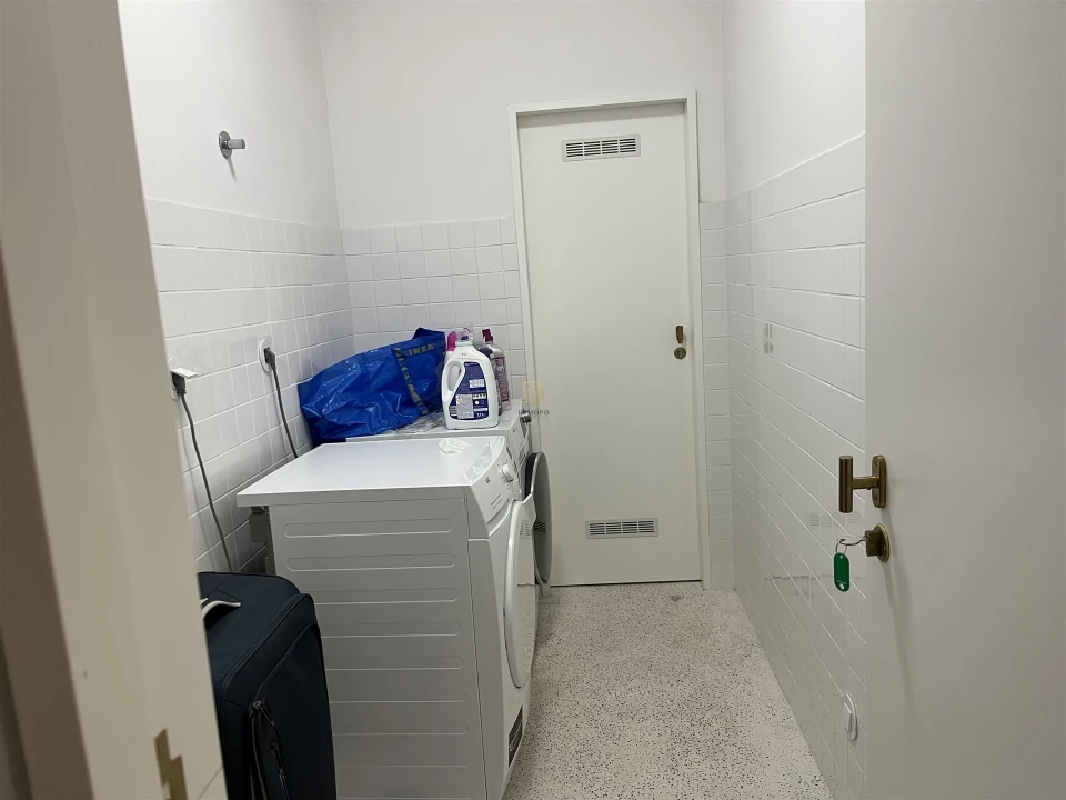 Apartamento T0 para Venda em Cedofeita, Santo Ildefonso, Sé, Miragaia, São Nicolau e Vitória Foto 16