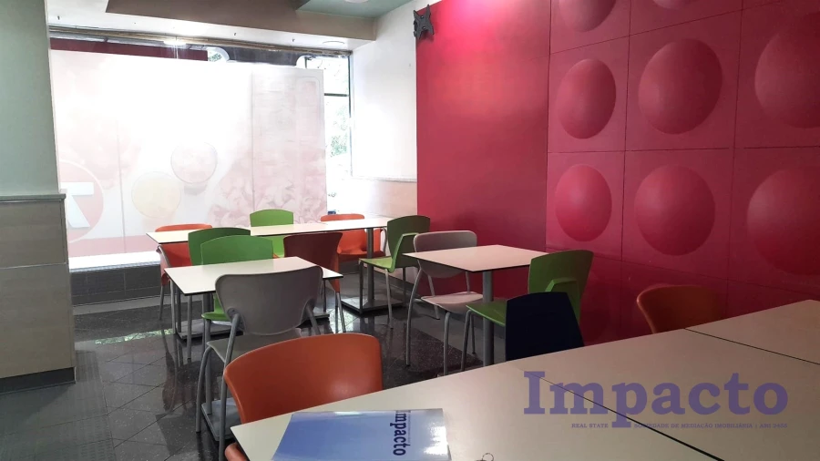 Negócio para Venda em São João da Madeira Foto 4