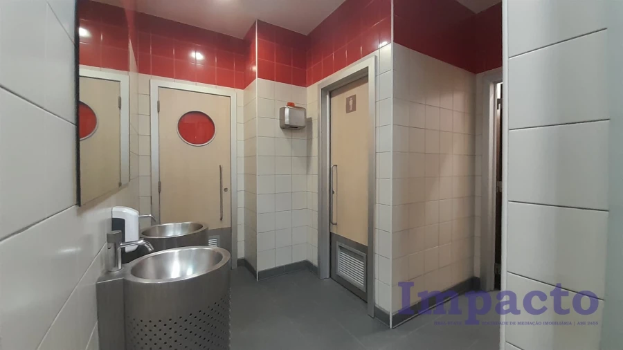 Negócio para Venda em São João da Madeira Foto 7