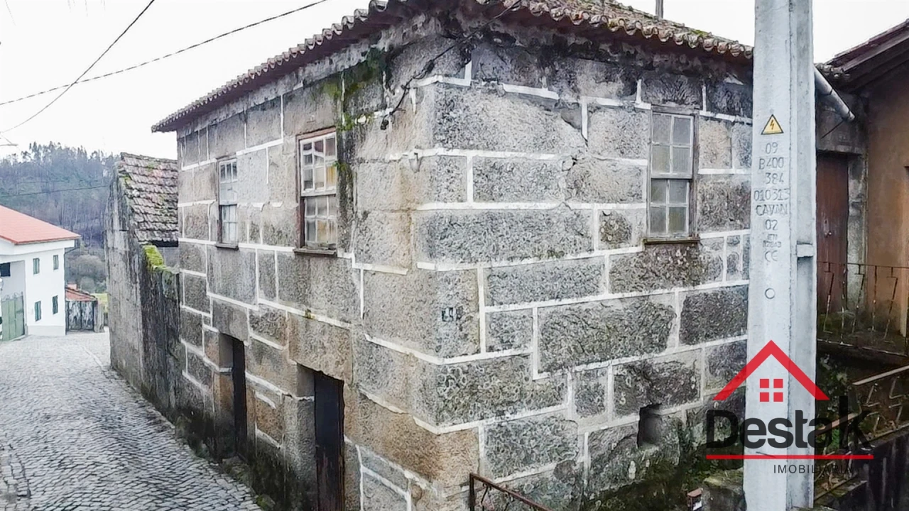 Moradia T3 para Venda em Pindelo dos Milagres Foto 3