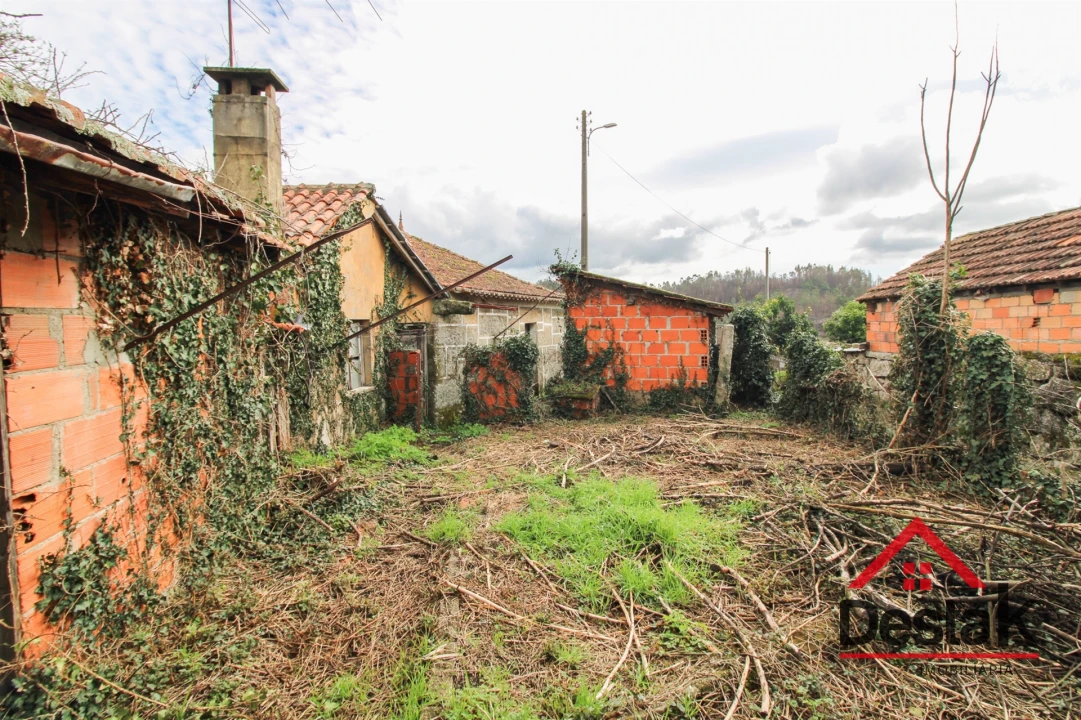 Moradia T3 para Venda em Pindelo dos Milagres Foto 26