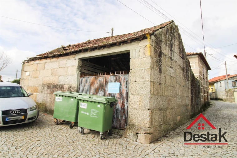 Moradia T3 para Venda em Pindelo dos Milagres Foto 18