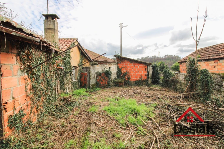 Moradia T3 para Venda em Pindelo dos Milagres Foto 26