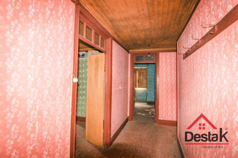 Moradia T3 para Venda em Pindelo dos Milagres Foto 4