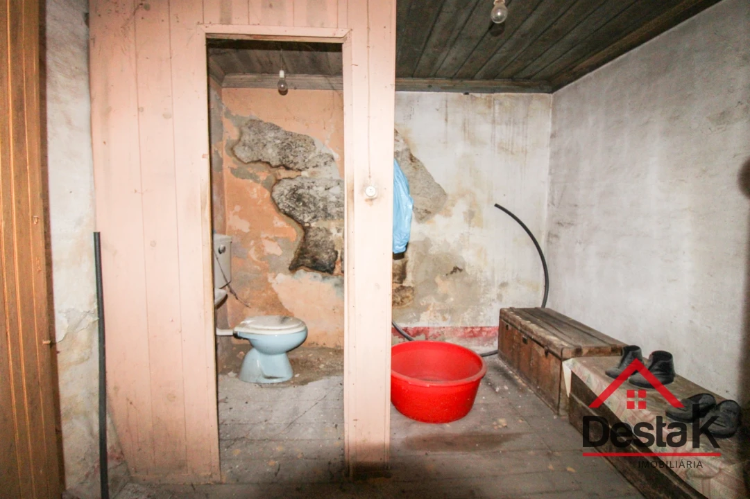 Moradia T3 para Venda em Pindelo dos Milagres Foto 9