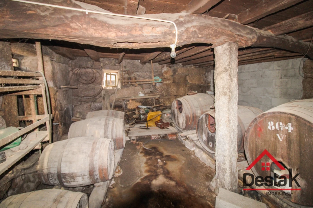 Moradia T3 para Venda em Pindelo dos Milagres Foto 17