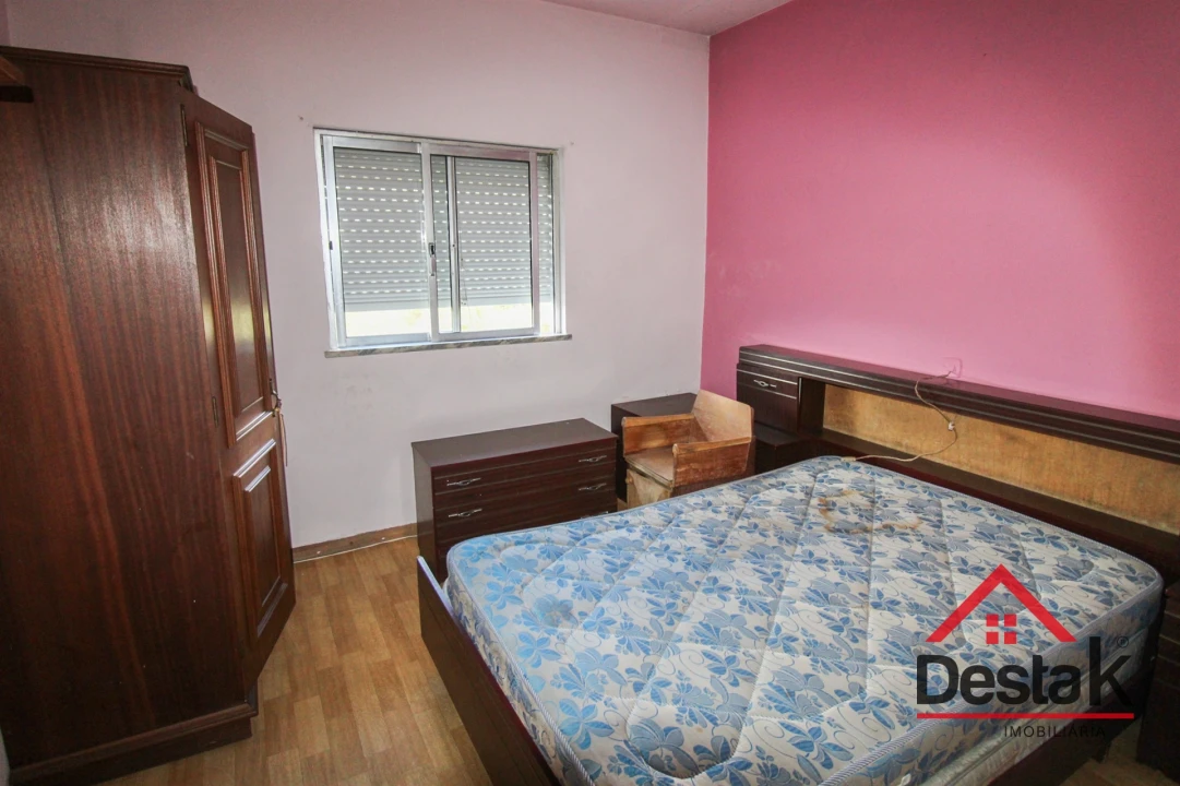 Moradia T2 para Venda em Valadares Foto 10