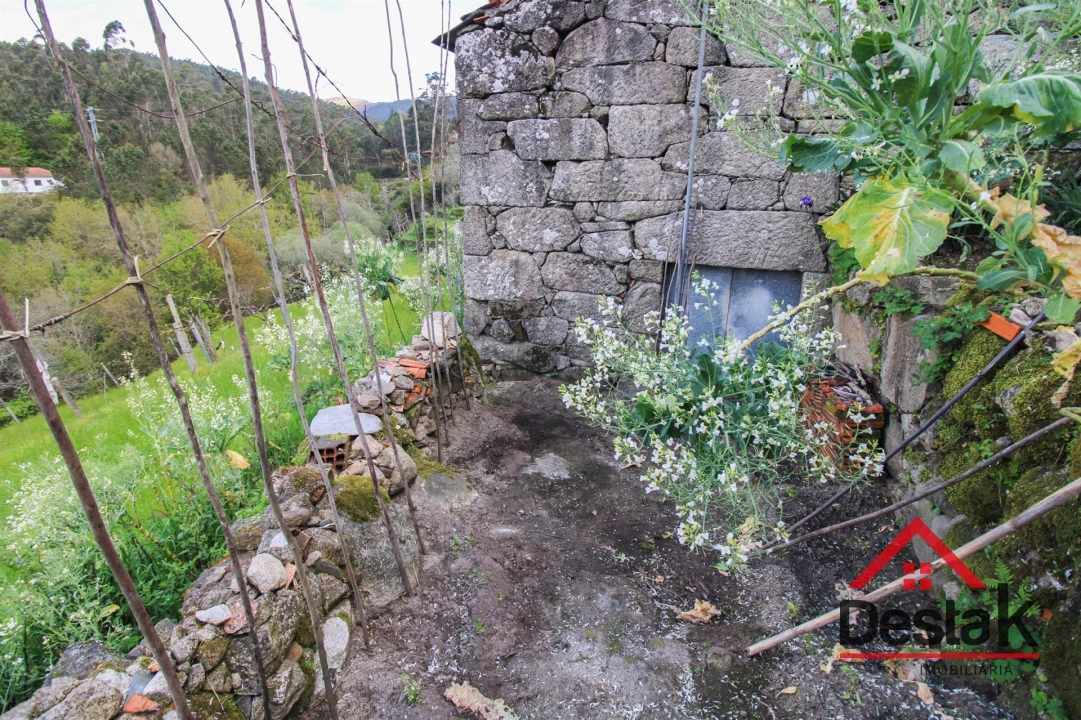 Moradia T2 para Venda em Valadares Foto 20