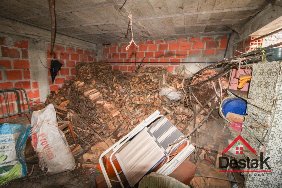 Moradia T2 para Venda em Valadares Foto 24