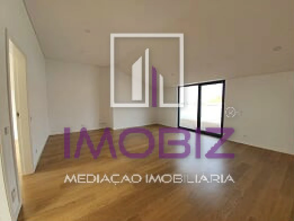 Apartamento T3 para Venda em Glória e Vera Cruz Foto 1
