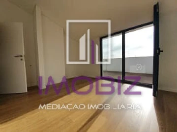 Apartamento T3 para Venda em Glória e Vera Cruz