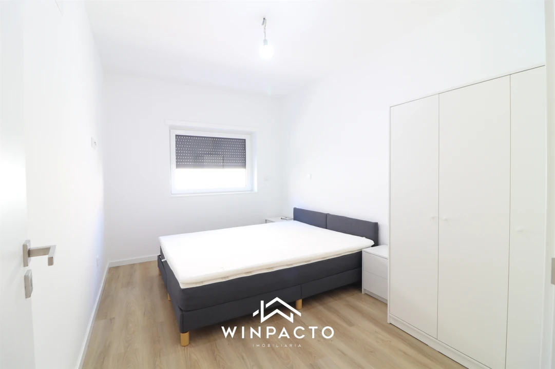 Moradia T2 para Venda em Seia, São Romão e Lapa dos Dinheiros Foto 8