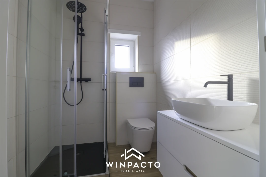 Moradia T2 para Venda em Seia, São Romão e Lapa dos Dinheiros Foto 5