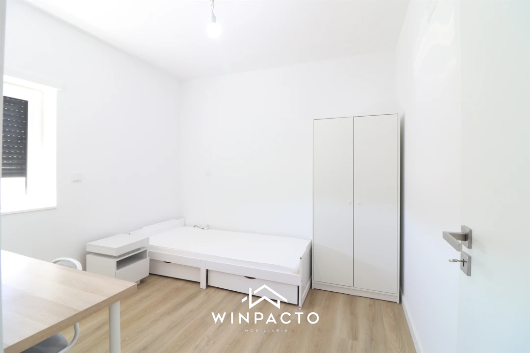 Moradia T2 para Venda em Seia, São Romão e Lapa dos Dinheiros Foto 9