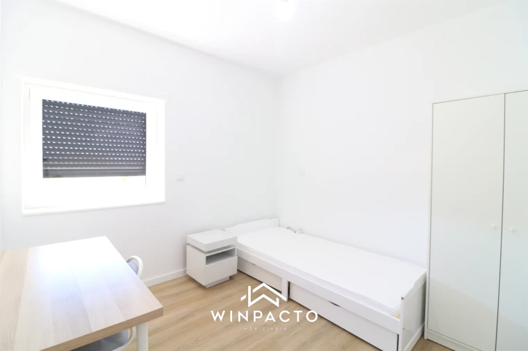 Moradia T2 para Venda em Seia, São Romão e Lapa dos Dinheiros Foto 14