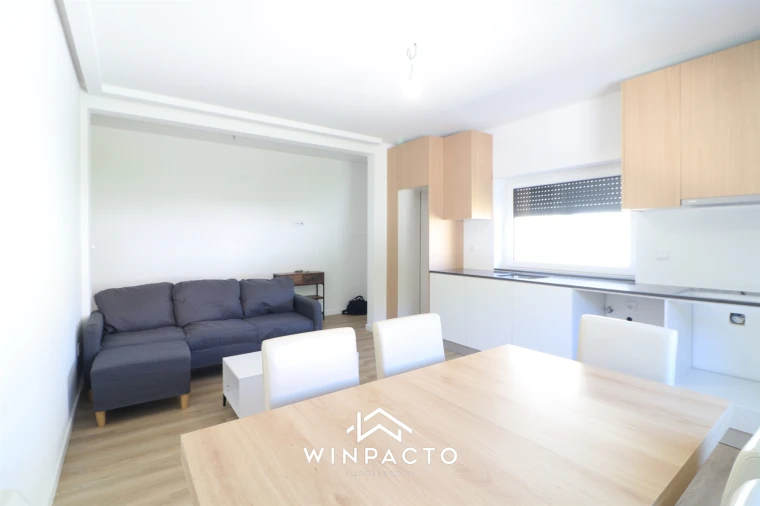 Moradia T2 para Venda em Seia, São Romão e Lapa dos Dinheiros Foto 2