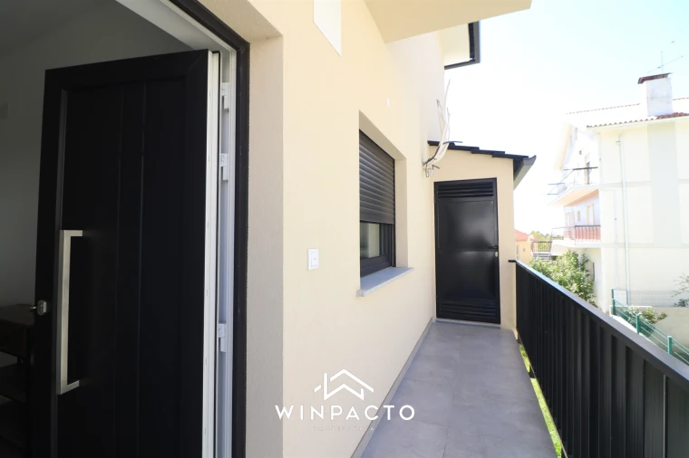 Moradia T2 para Venda em Seia, São Romão e Lapa dos Dinheiros Foto 18