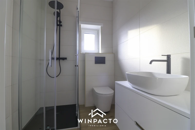 Moradia T2 para Venda em Seia, São Romão e Lapa dos Dinheiros Foto 5