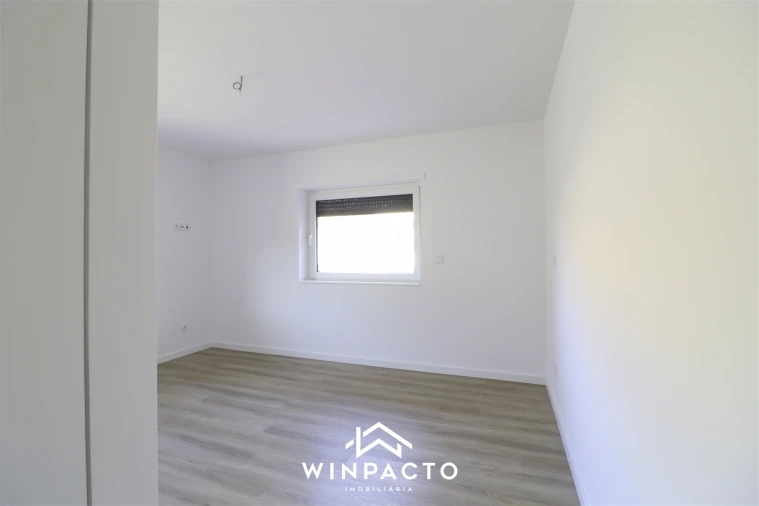 Moradia T2 para Venda em Seia, São Romão e Lapa dos Dinheiros Foto 6