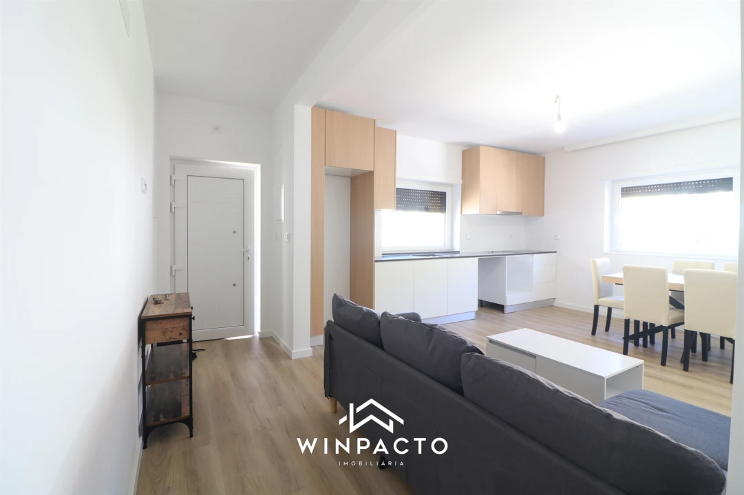 Moradia T2 para Venda em Seia, São Romão e Lapa dos Dinheiros Foto 3