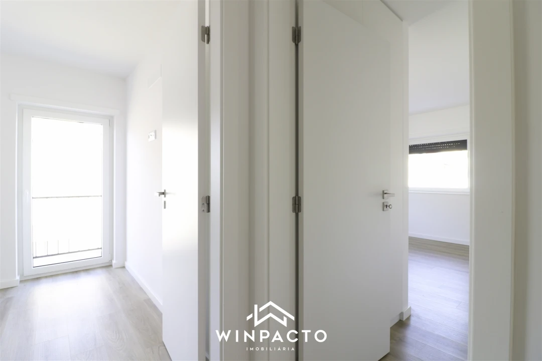 Moradia T4 para Venda em Seia, São Romão e Lapa dos Dinheiros Foto 24