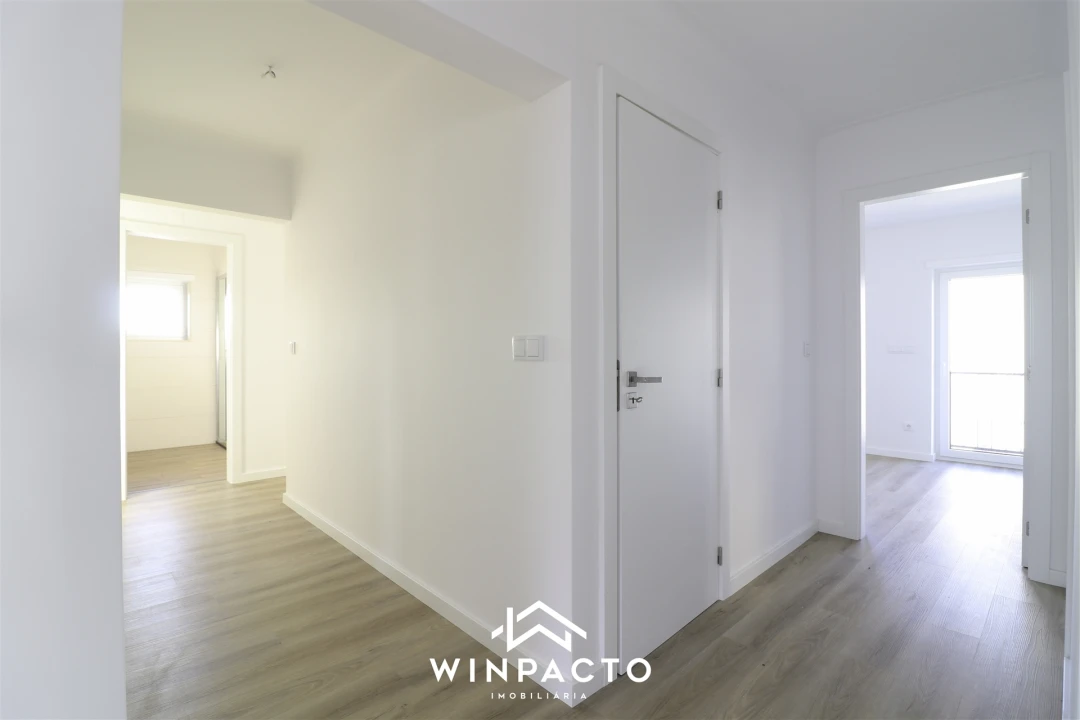 Moradia T4 para Venda em Seia, São Romão e Lapa dos Dinheiros Foto 20