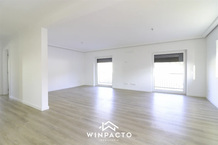 Moradia T4 para Venda em Seia, São Romão e Lapa dos Dinheiros Foto 16