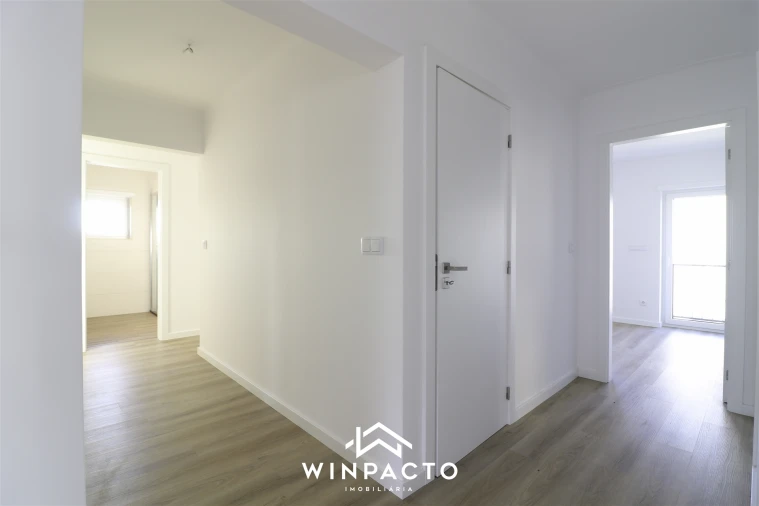 Moradia T4 para Venda em Seia, São Romão e Lapa dos Dinheiros Foto 21