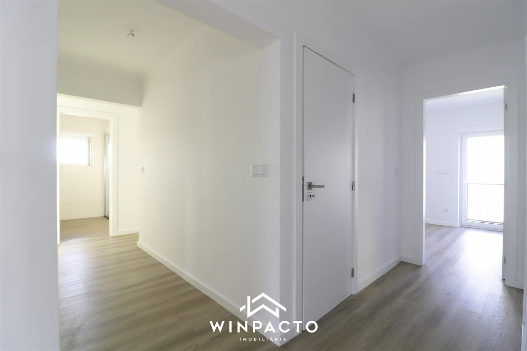 Moradia T4 para Venda em Seia, São Romão e Lapa dos Dinheiros Foto 21