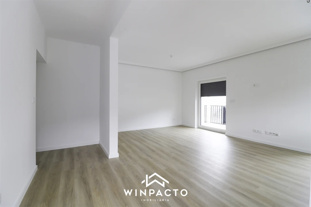 Moradia T2 para Venda em Seia, São Romão e Lapa dos Dinheiros Foto 3