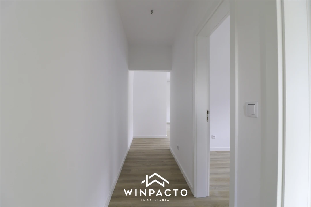 Moradia T2 para Venda em Seia, São Romão e Lapa dos Dinheiros Foto 17